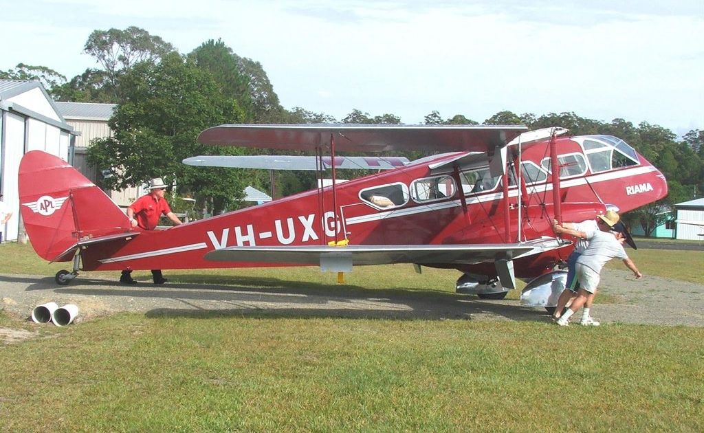 Des Porter remains missing following the disappearance of a plane he was flying.